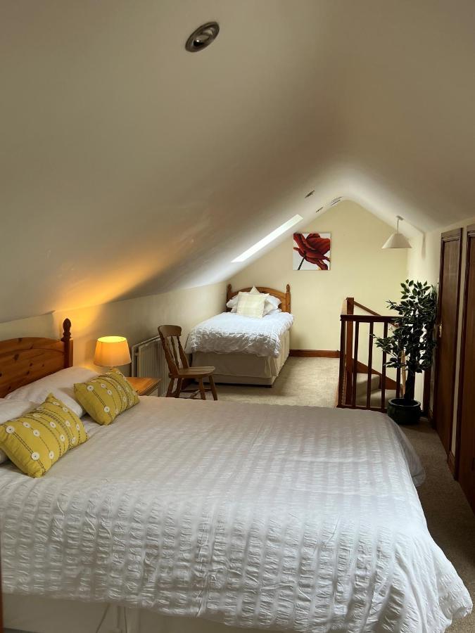 Cheerful 3 Bedroom Cottage In Central Location آمبيلسايد المظهر الخارجي الصورة