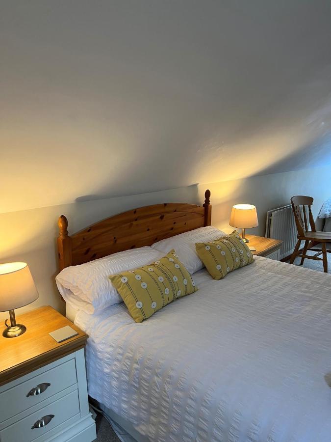 Cheerful 3 Bedroom Cottage In Central Location آمبيلسايد المظهر الخارجي الصورة